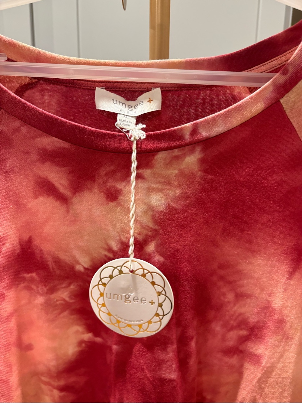 Umgee Women's Red Tie-Dye Scoop Neck Top XL - Picture 2 of 3
